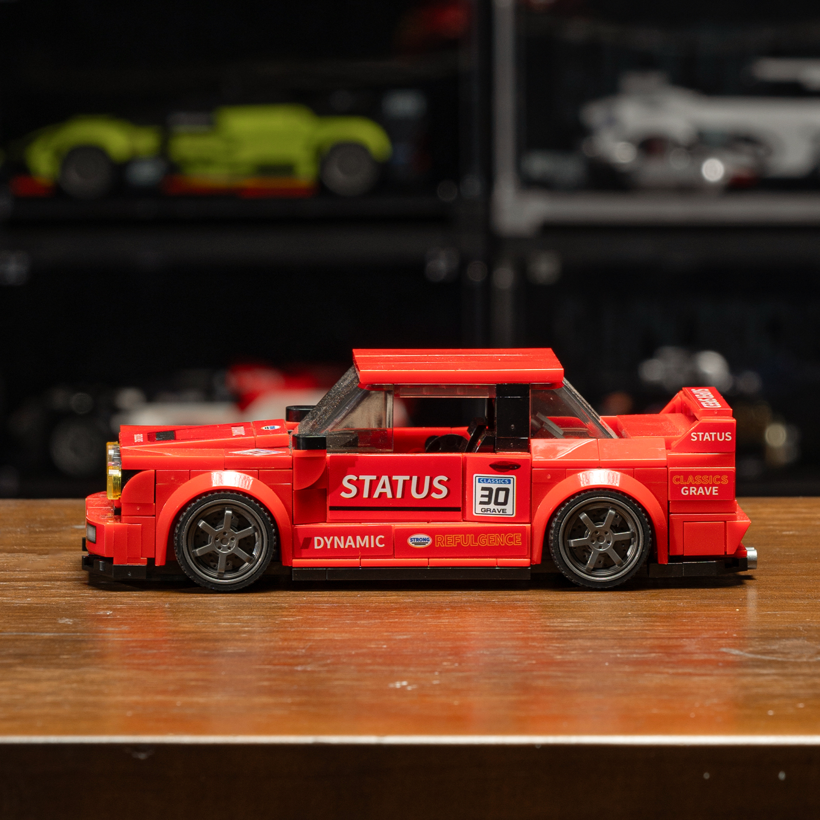 302PCS Red Classic Sports Car  - Vintage Collectible Toy Cars incelemesi ve fiyatı