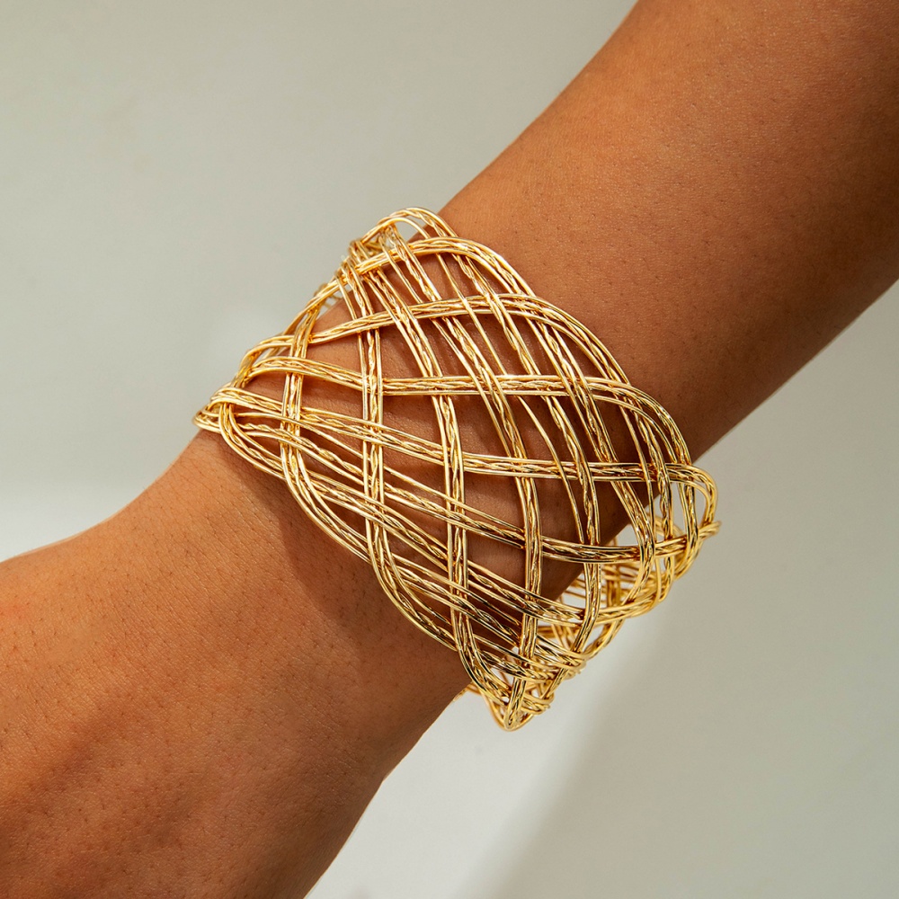 Hollow Pattern Bracelet Vintag - Vintage Collectible Tins incelemesi ve fiyatı